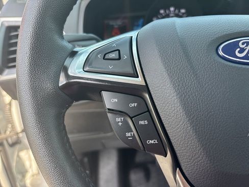 Used 2024 Ford Edge SEL image 19