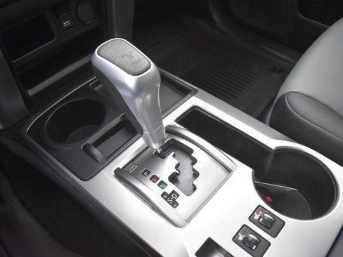 Used 2022 Toyota 4Runner SR5 Premium w/ Moonroof Package image 28