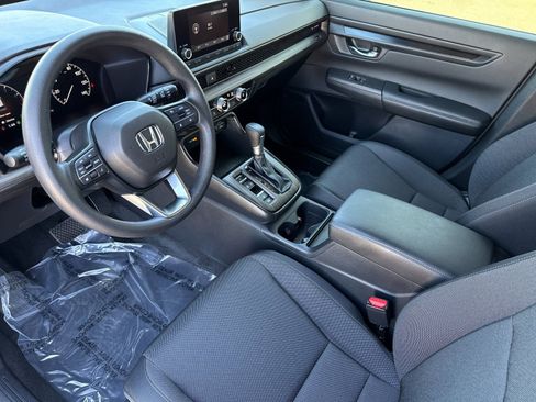 Used 2025 Honda CR-V LX image 9