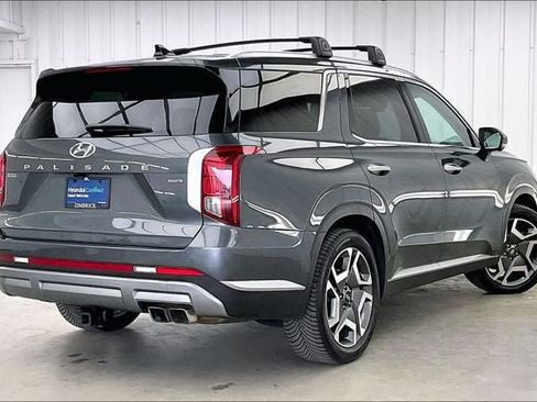 Certified 2023 Hyundai Palisade SEL w/ Premium Package AWD/4WD image 12