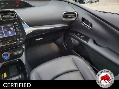 Used 2020 Toyota Prius XLE FWD image 20