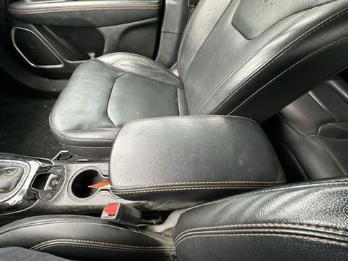 Used 2018 Jeep Compass Limited w/ Navigation Group image 26