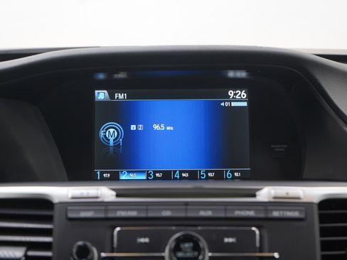 Used 2015 Honda Accord Sport image 15