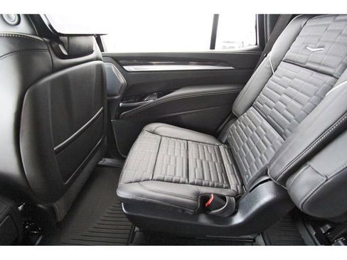 New 2026 Cadillac Escalade V image 12