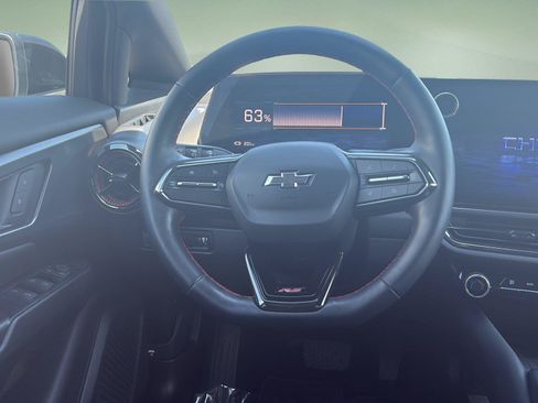 Used 2025 Chevrolet Equinox EV RS AWD/4WD image 11