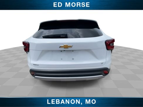 Certified 2025 Chevrolet Trax LT w/ LT Convenience Package FWD image 7