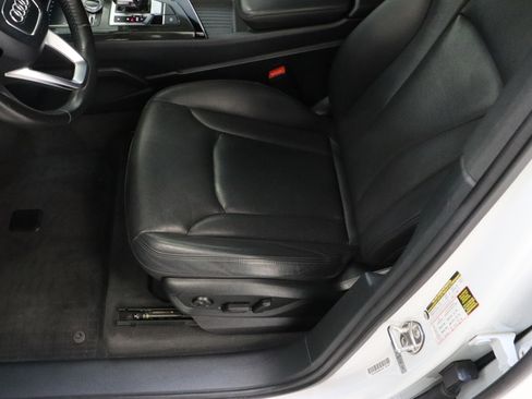 Used 2017 Audi Q7 3.0T Prestige w/ Prestige Package AWD/4WD image 15