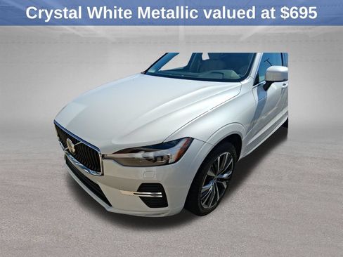 Used 2022 Volvo XC60 B5 Momentum w/ Climate Package AWD/4WD image 5