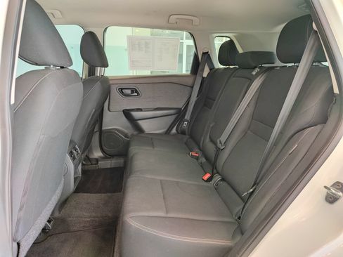 Used 2023 Nissan Rogue S AWD/4WD image 12