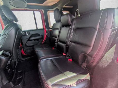 Used 2018 Jeep Wrangler Unlimited Rubicon AWD/4WD image 17
