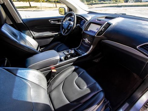 Used 2020 Ford Edge Titanium w/ Cargo Accessory Package image 21