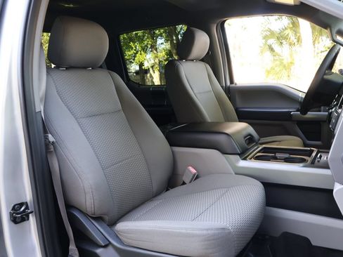 Used 2018 Ford F250 XLT w/ XLT Premium Package AWD/4WD image 19