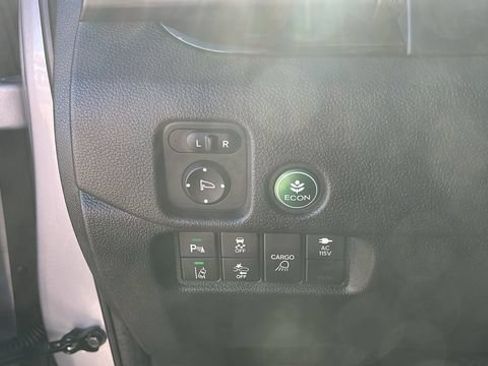 Used 2017 Honda Ridgeline RTL-E image 8