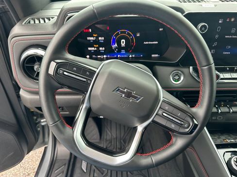 Used 2024 Chevrolet Colorado Z71 w/ Z71 Convenience Package 2 AWD/4WD image 19
