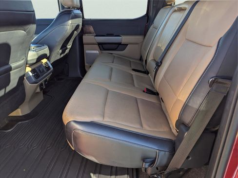 Used 2021 Ford F150 Lariat image 14