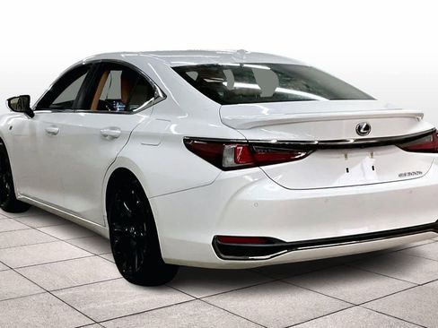 Used 2023 Lexus ES 300h w/ Premium Package image 14