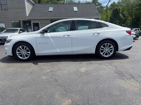 Used 2018 Chevrolet Malibu LS FWD image 4