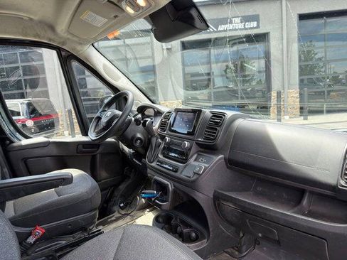 Used 2025 RAM ProMaster 2500 FWD image 13