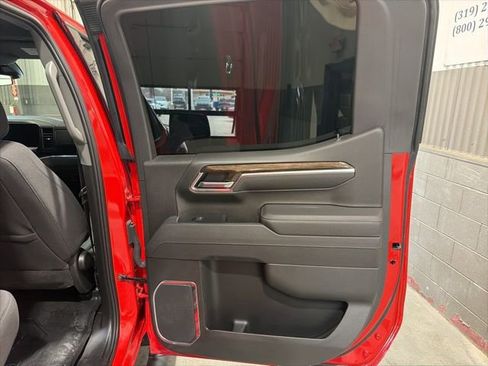 Used 2025 GMC Sierra 1500 Elevation image 12