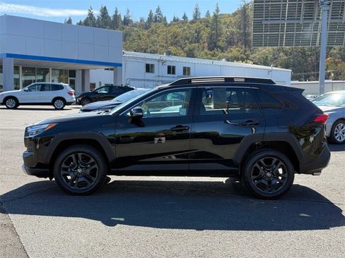 Used 2022 Toyota RAV4 Adventure image 8