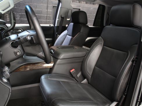 Used 2015 Chevrolet Tahoe LT AWD/4WD image 30