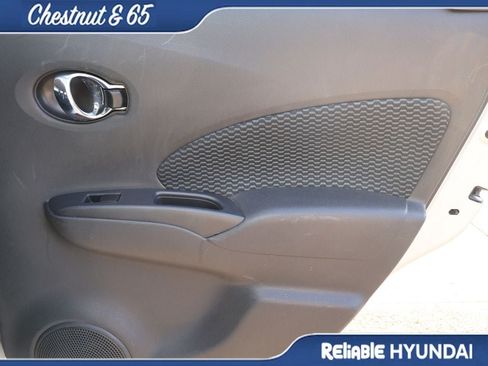 Used 2015 Nissan Versa Note SV FWD image 11