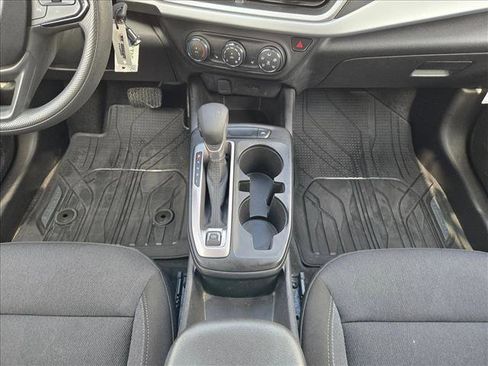 Used 2025 Chevrolet Trax LS w/ LS Convenience Package image 12