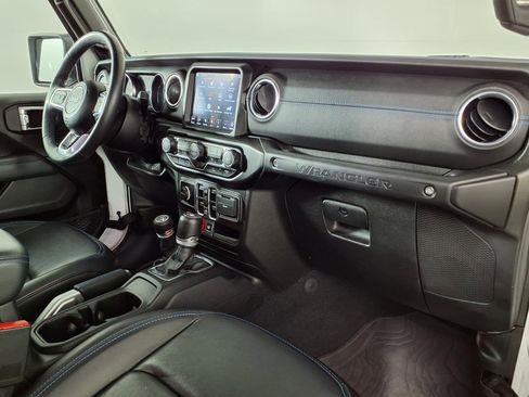 Used 2023 Jeep Wrangler Unlimited Rubicon 4xe w/ Steel Bumper Group image 7