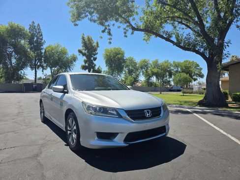 Used 2013 Honda Accord LX image 1