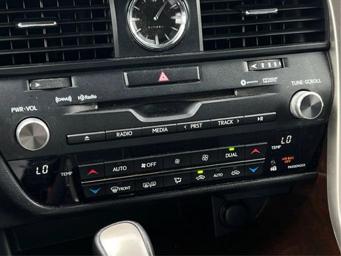 Used 2019 Lexus RX 350 AWD w/ Navigation Package image 40