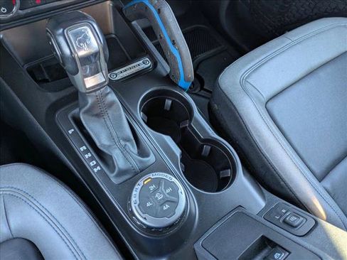 Used 2021 Ford Bronco Black Diamond w/ Sasquatch Package image 12