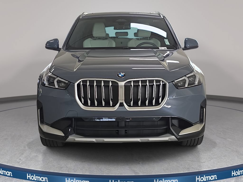 Used 2026 BMW X1 xDrive28i w/ Technology Package AWD/4WD image 3