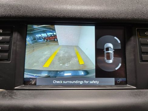 Used 2019 Land Rover Discovery Sport HSE image 24