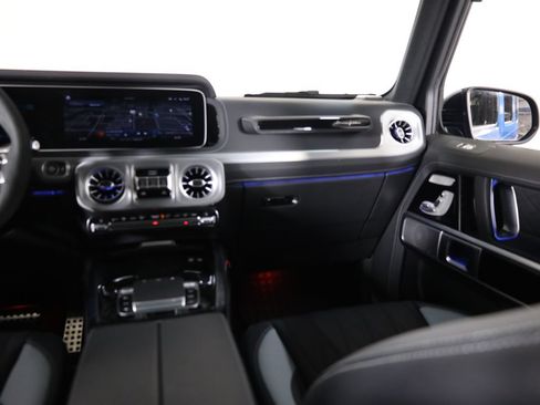 Used 2025 Mercedes-Benz G 63 AMG 4MATIC image 44
