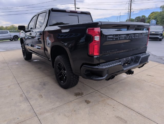 Used 2021 Chevrolet Silverado 1500 LT Trail Boss w/ Convenience Package II AWD/4WD image 6