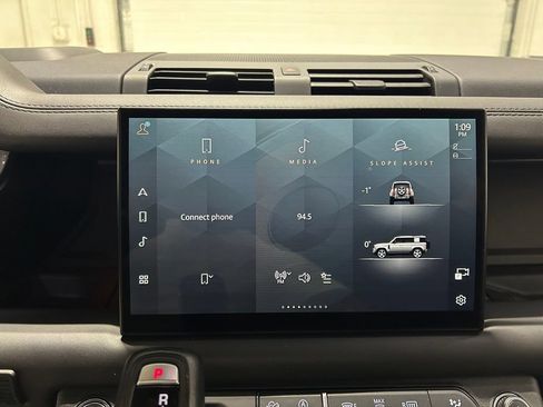 Used 2023 Land Rover Defender 110 Carpathian Edition AWD/4WD image 16