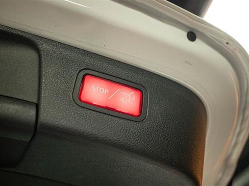 Used 2020 Mercedes-Benz GLA 250 4MATIC image 8