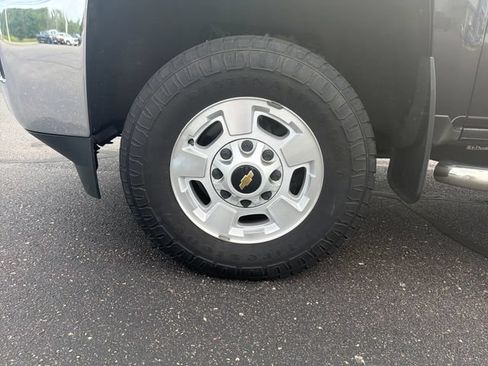 Used 2016 Chevrolet Silverado 2500 LT w/ LT Convenience Package AWD/4WD image 32