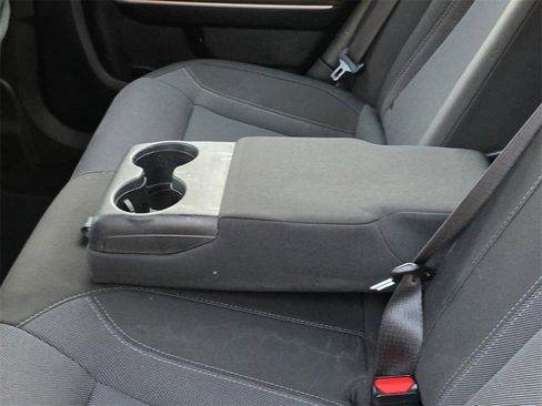 Used 2020 Dodge Charger SXT image 10