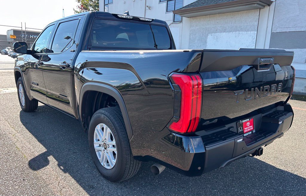 Certified 2025 Toyota Tundra SR5 w/ SR5 Premium Package AWD/4WD image 7