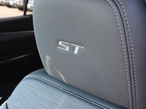 New 2026 Buick Enclave Sport Touring w/ Power Package image 22