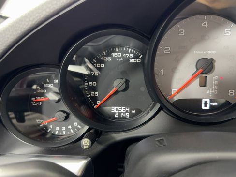 Used 2018 Porsche 911 Carrera S image 19