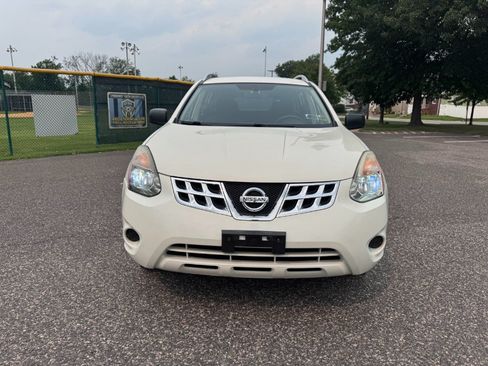 Used 2015 Nissan Rogue Select S FWD image 2