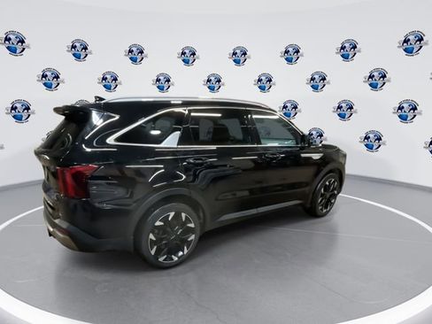 Certified 2024 Kia Sorento SX image 9