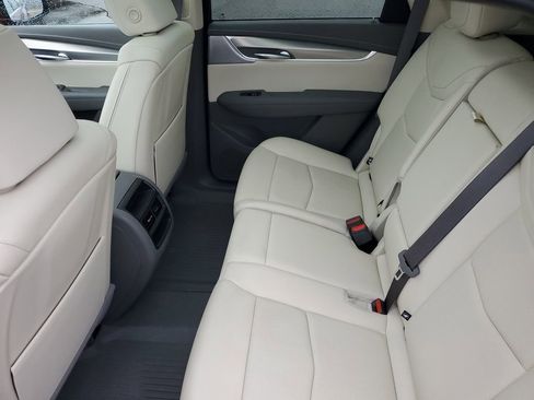 Used 2024 Cadillac XT5 Premium Luxury image 28