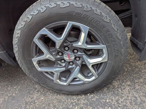 Used 2023 GMC Sierra 1500 SLT w/ SLT Premium Plus Package image 7