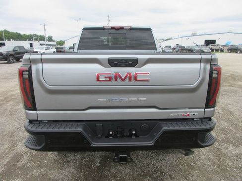 New 2026 GMC Sierra 2500 AT4X AWD/4WD image 5