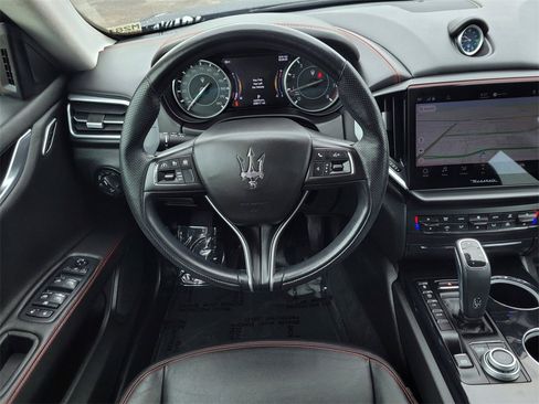 Used 2022 Maserati Ghibli Modena Q4 image 14