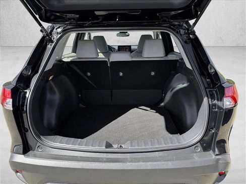 Used 2022 Toyota Corolla Cross LE FWD image 8