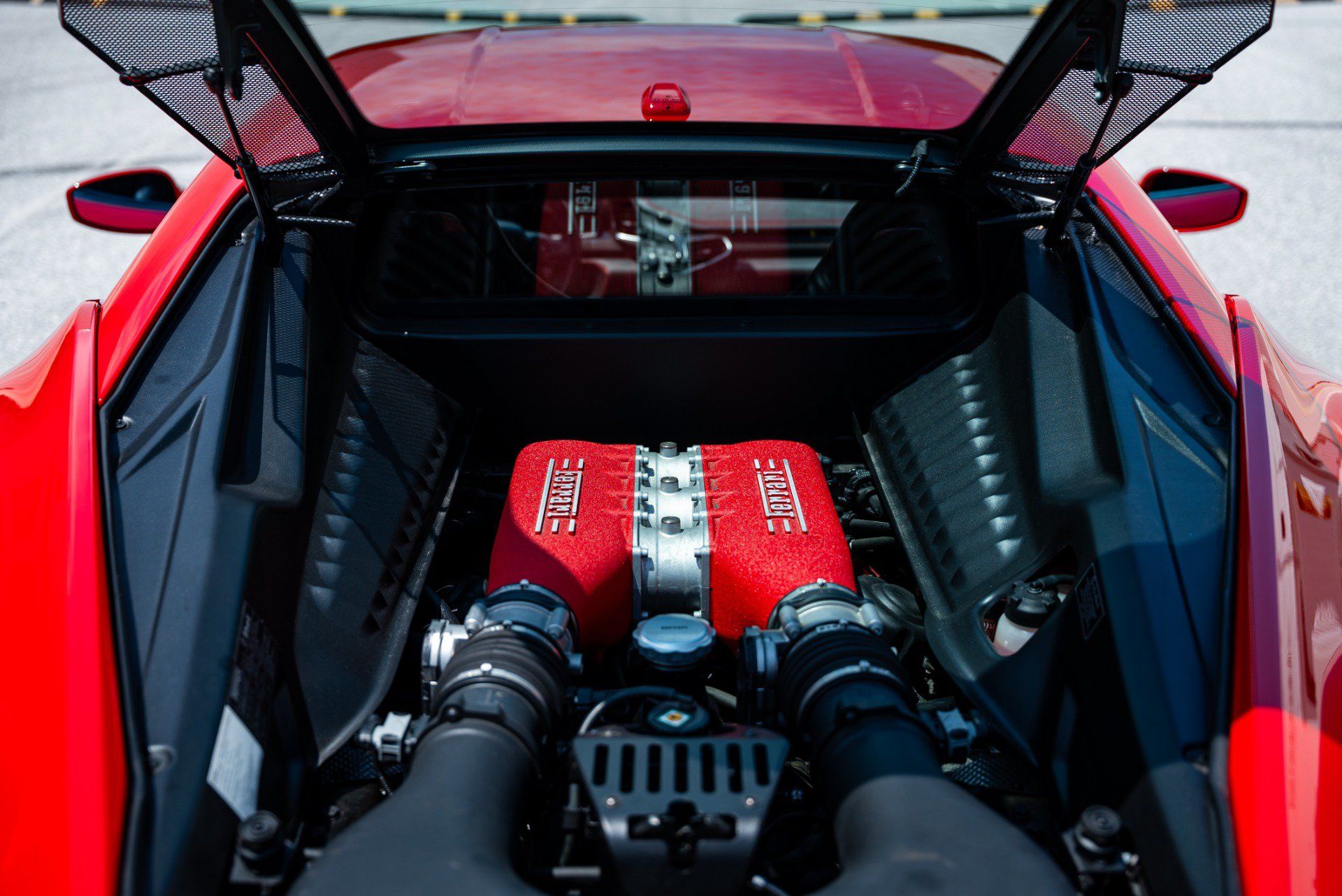 Used 2014 Ferrari 458 Italia Coupe RWD image 36